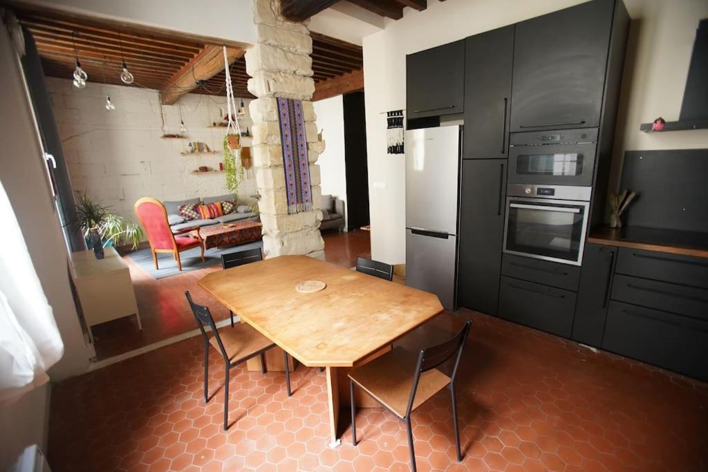 De Caractere, Proche Palais Des Papes Appartement *
