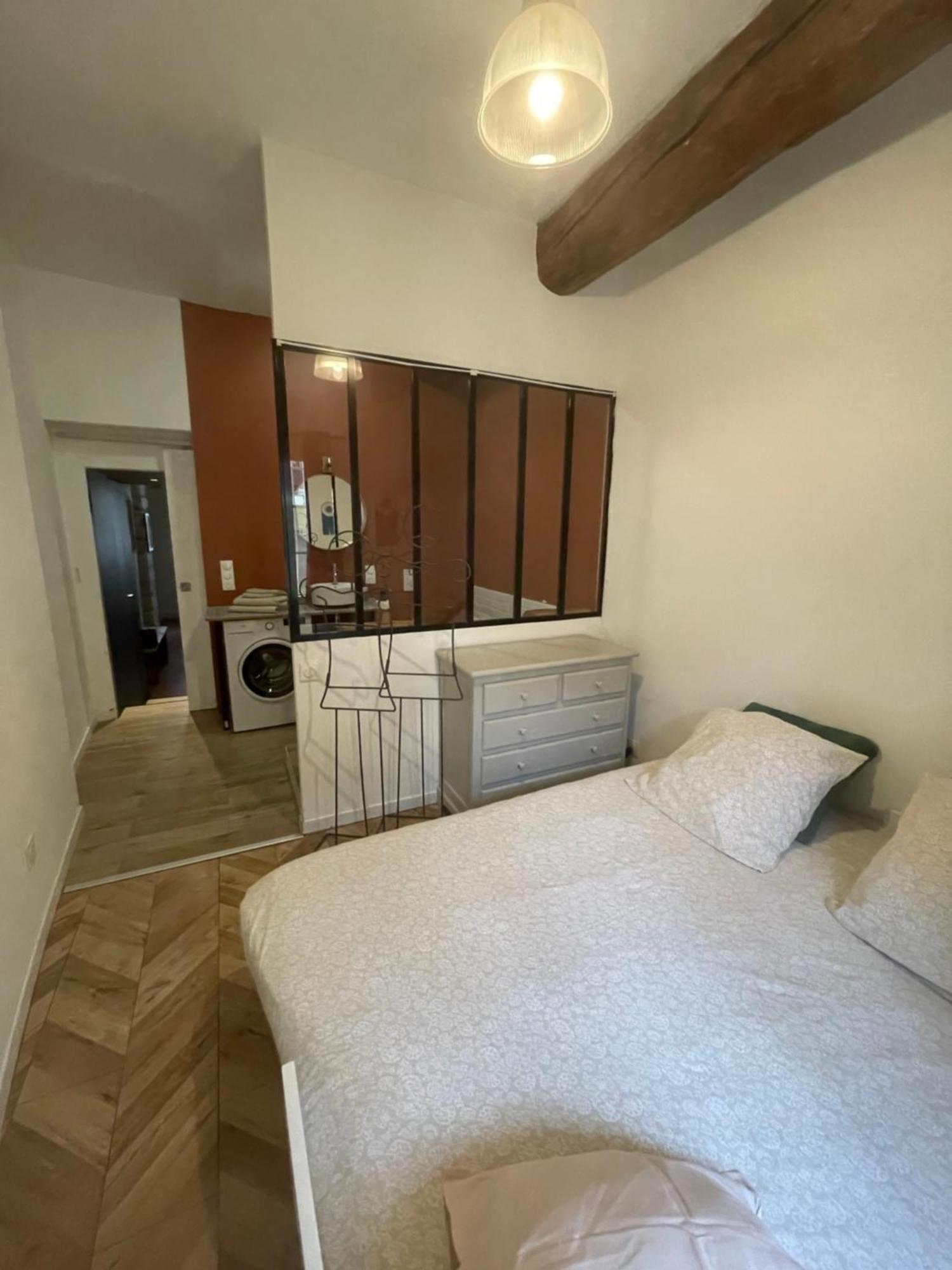 De Caractere, Proche Palais Des Papes Apartment